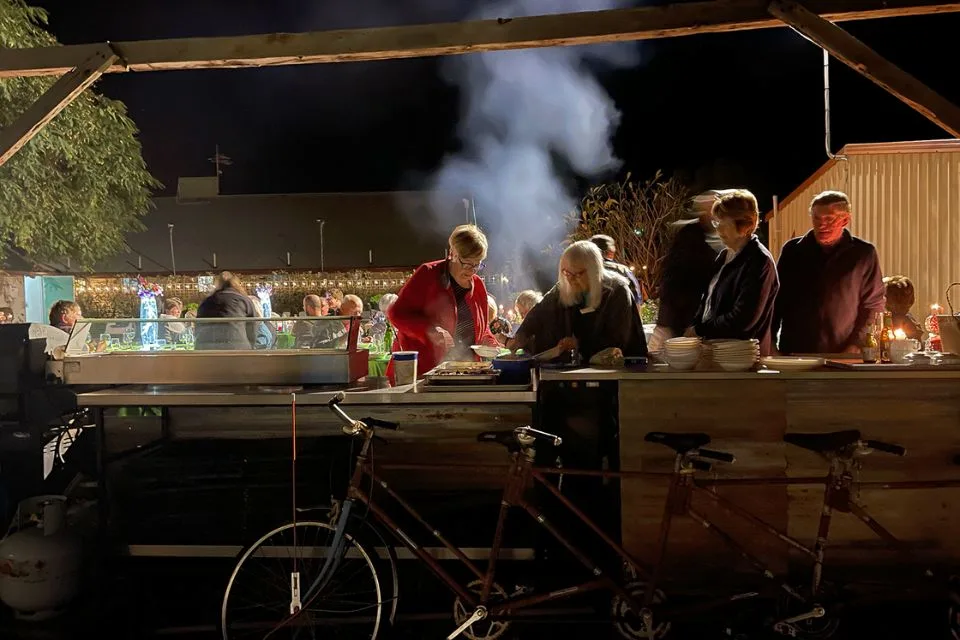 Sunday campfire roast dinner and show in the garden at Club Boutique Hotel Cunnamulla